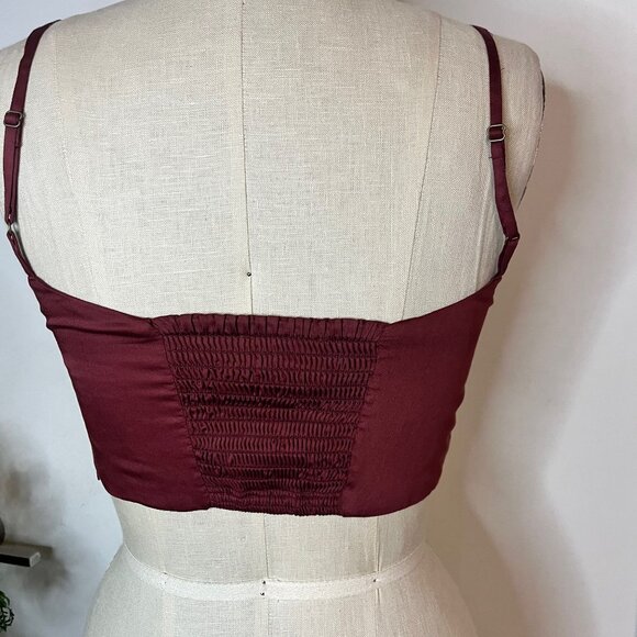 SANI Burgundy Crop Top Size Small - Picture 4 of 8
